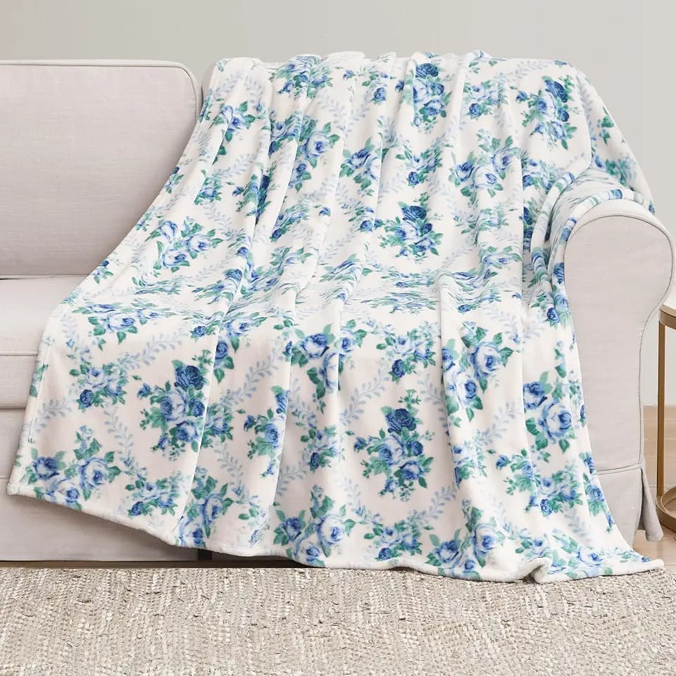 Jessica Simpson Oversized 60"X70" Plush Throw Blanket, Braelyn Blue Roses