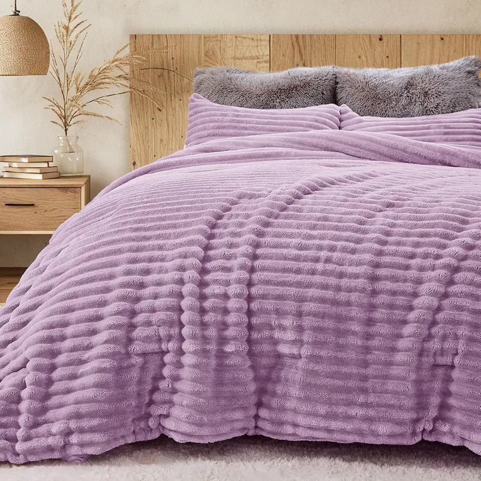 Sasttie Fluffy King Comforter Set, 3-Piece Soft Fleece Bedding, Purple