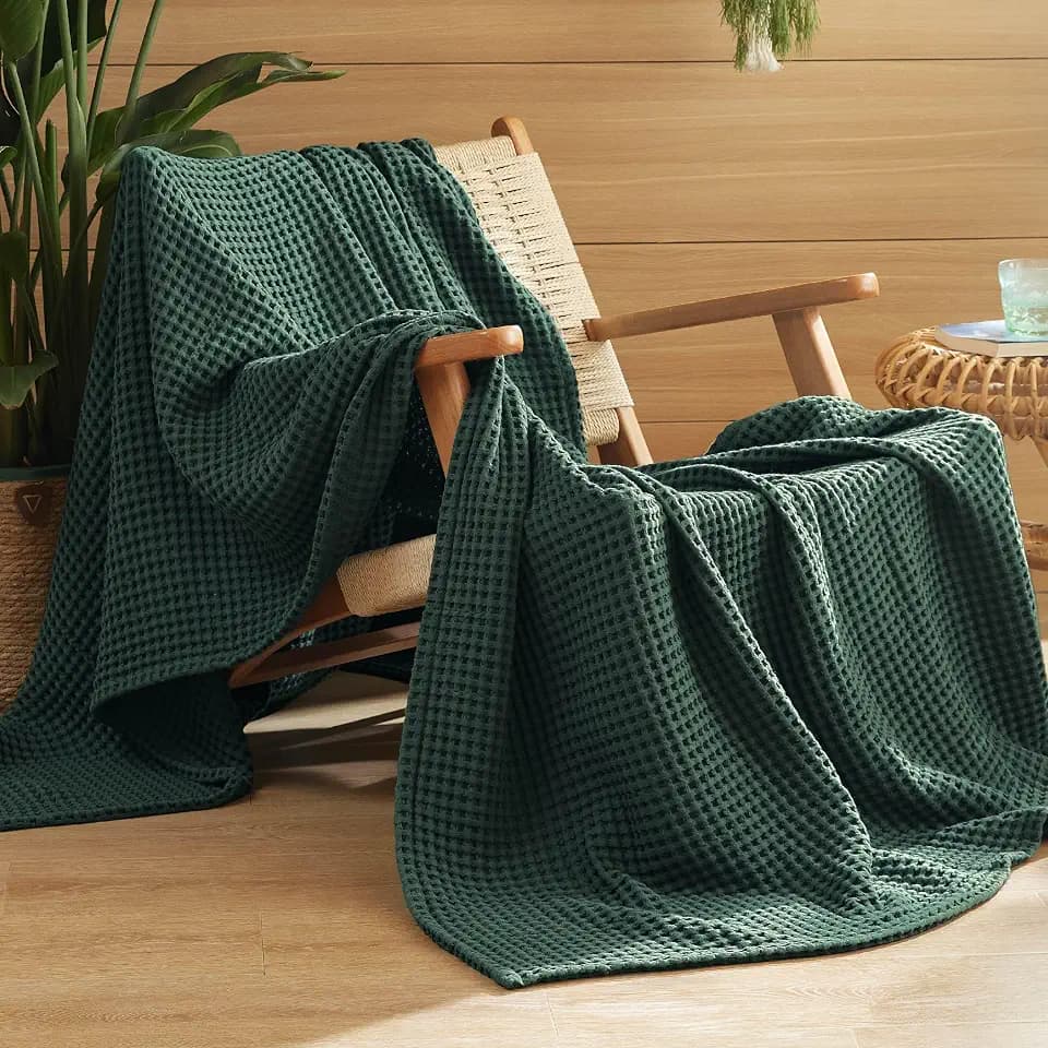 Bedsure Lightweight 100% Cotton Waffle Blanket, Throw XL, Dark Green