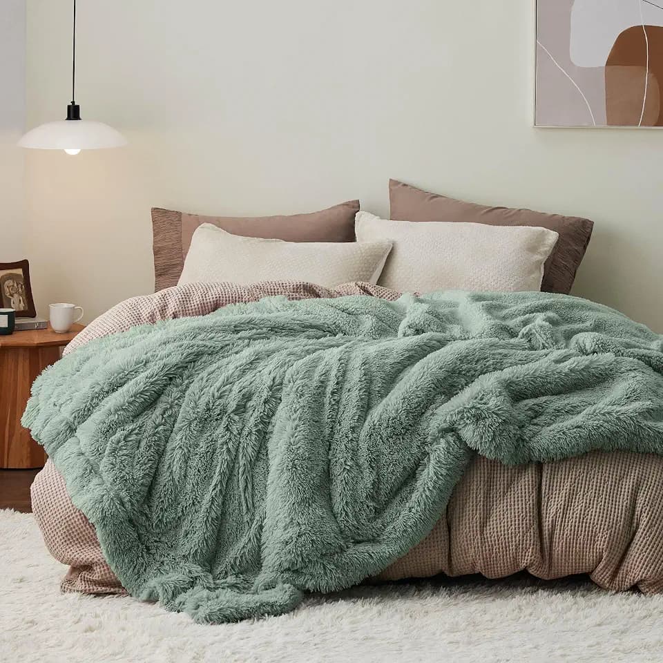 Bedsure Faux Fur Fluffy Sherpa Fleece King Bed Blanket Sage Green 108"x90"