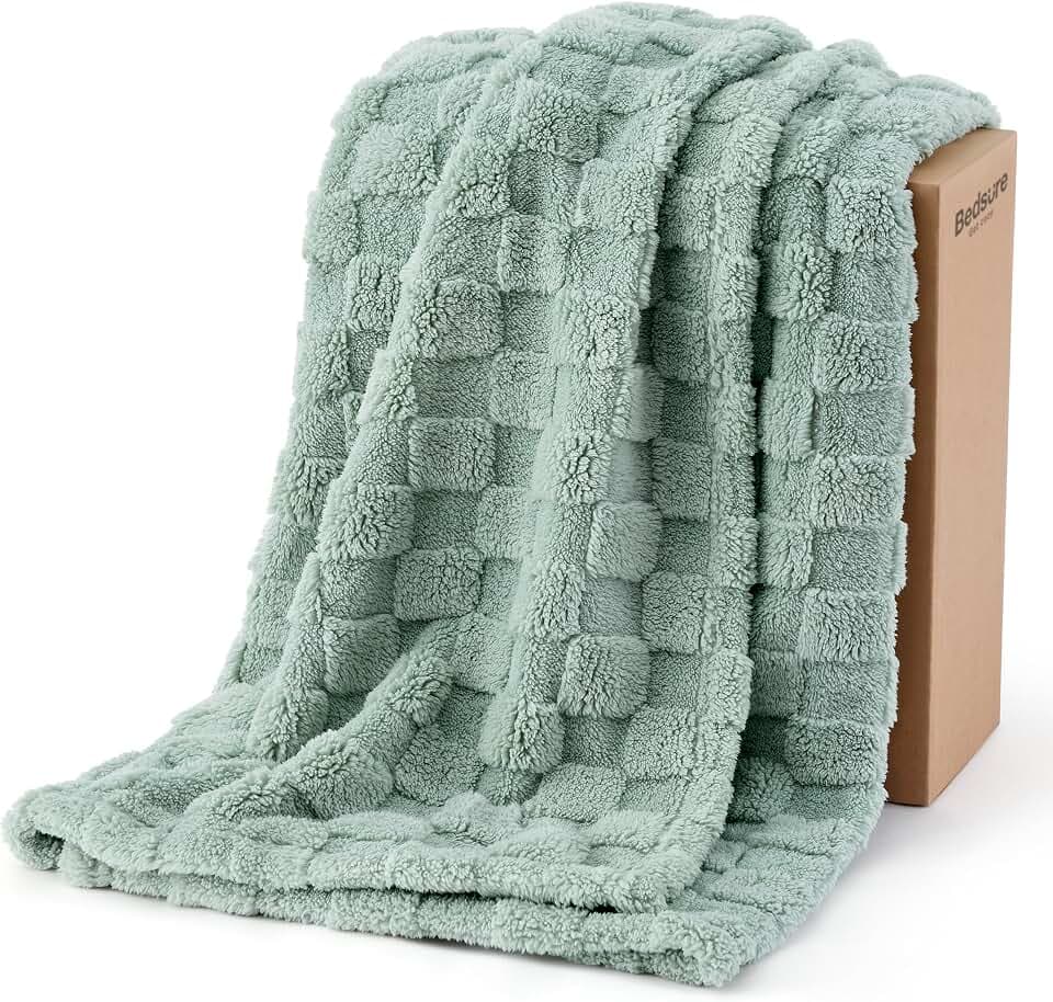 Bedsure Checkered Fleece Throw Blanket,Cute Home Decor,Sage Green,50"×60"