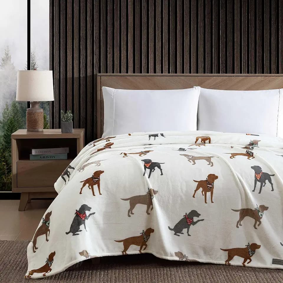 Eddie Bauer - Soft Twin Size Blanket for Bed or Couch, Cozy Bedding