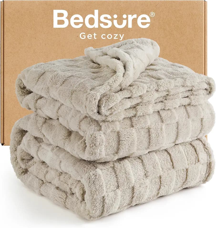 Bedsure Checkered Soft Cozy Queen Blanket for Bed, Oatmeal, 90"×90"