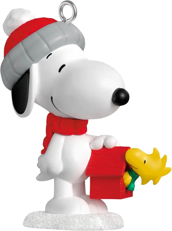 Hallmark Keepsake Mini Peanuts Christmas Ornament (Winter Fun with Snoopy)